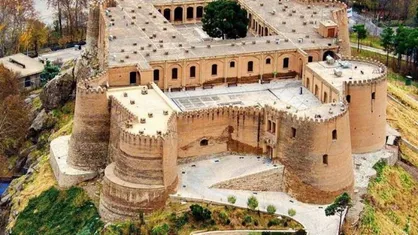 قلعه فلک الافلاک سنددار شد