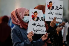 اعتراضات علیه فرانسه ادامه دارد
