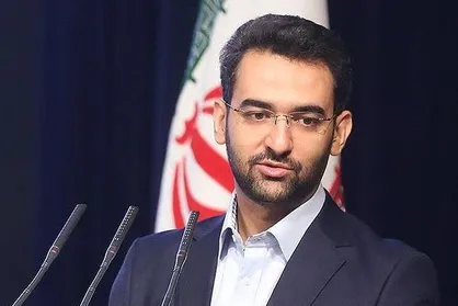 فیلم/ واکنش آذری&zwnj;جهرمی به شوخی&zwnj;های مردم با توییت اخیرش