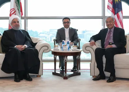روحانی: بسیاری از مشکلات مسلمانان بدلیل دخالت های آمریکا است/ ماهاتیر محمد: ایرانی&zwnj;ها مورد حمایت ما هستند
