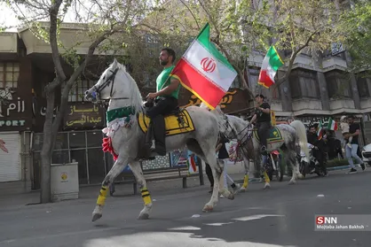 &laquo;تا پای جان برای ایران&raquo; رژه اسب سواران اصفهانی