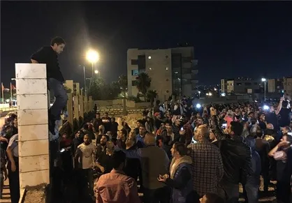 تظاهرات اردنی&zwnj;ها مقابل ساختمان نخست&zwnj;وزیری
