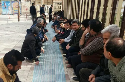باران وعده&zwnj;ها، جیب&zwnj;های خالی کارگران کارخانه روغن نباتی گلناز را پُر نمی&zwnj;کند/ کارگرانی که ۶ ماه حقوق نگرفته&zwnj;اند