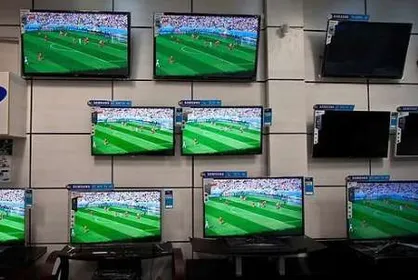 ادعای مدیران سازمان لیگ؛ همراه اول ۵۰ میلیارد تومان به ما پول داده است