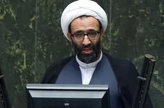 سلیمی: سیستان و بلوچستان را آب گرفته باید به داد مردم رسید/ رئیس جمهور نمی‌داند که هلال‌احمر رئیس ندارد؟