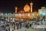 عزاداری شب چهارم محرم در حرم حضرت شاهچراغ(ع) شیراز با حضور عاشقان و دلدادگان اباعبدالله الحسین(ع) برگزار شد.
