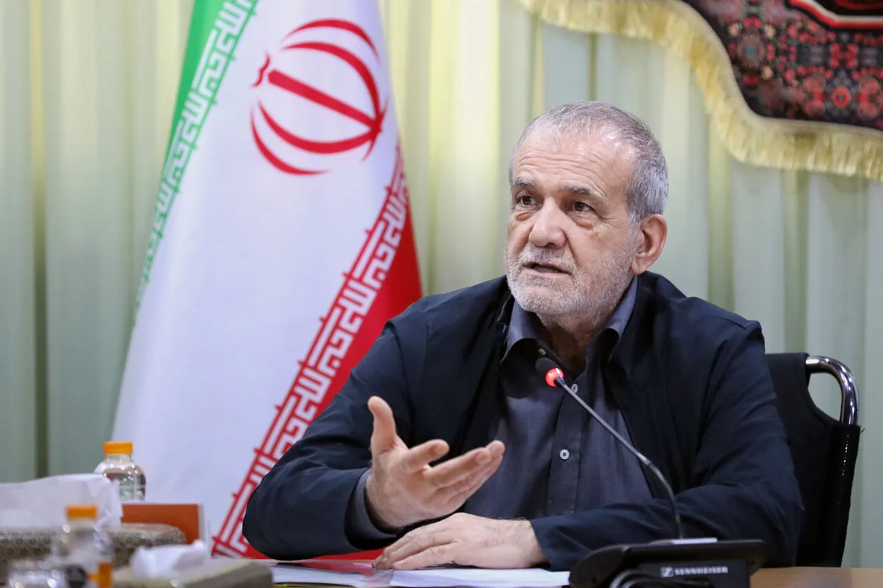 ببینید/ پزشکیان: روند اجرای طرح پزشک خانواده همچنان کُند است/ اجرای طرح را در یکی دو استان به عنوان نمونه پیگیری می‌کنیم