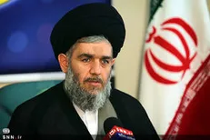 مانند مردم کوفه ولی خدا را در جامعه تنها نگذاریم/ مسئولان در مدار ولی فقیه قدم بردارند