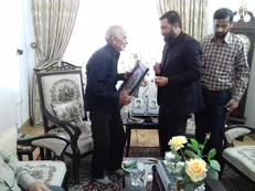 دانشجویان بسیجی سمنان به دیدار خانواده شهیدان مجید و حمید قدس رفتند