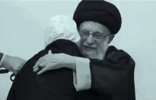 این آغوش عین آغوش پدرم بود...
