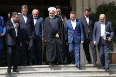 متهمان واگذاری‌های مسئله‌دار همه را به کیش خود پندارند؟!