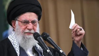 فیلم کامل بیانات رهبر انقلاب در دیدار مردم قم