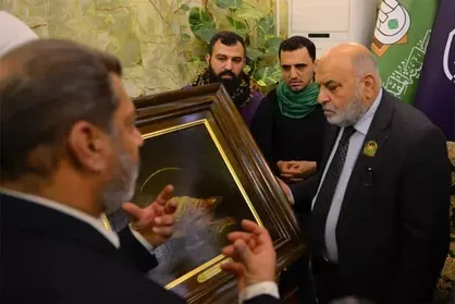 آثار هنری به موزه عتبه حسینی اهدا شد