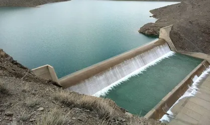 سرریز شدن سد&zwnj;های شهرستان خنج در بارندگی اخیر