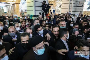 آیت الله سید ابراهیم رئیسی، در قالب سیزدهمین سفر استانی دولت سیزدهم صبح پنجشنبه ۹ دی ۱۴۰۰ وارد شهر مقدس قم شد. مراسم رسمی استقبال از آیت الله رئیسی در بدو ورود وی به شهر مقدس قم، با حضور آیت الله سید محمد سعیدی، استاندار قم و شماری دیگر از مسئولان ارشد استان در حرم بانوی کرامت برگزار شد.