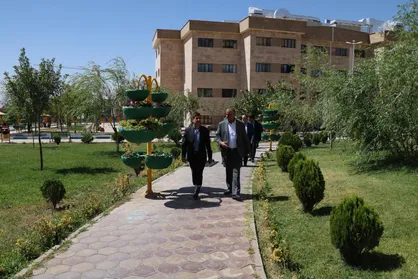 رئیس دانشگاه آزاد البرز از واحد هشتگرد بازدید کرد