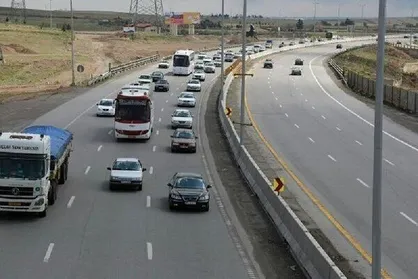 ایمن&zwnj;سازی سه نقطه حادثه&zwnj;خیز در جاده&zwnj;های شرق سمنان انجام شد