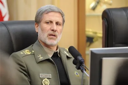 امیر حاتمی: هیچ قدرتی توانایی ایستادگی مقابل ملت ایران را ندارد/ با استفاده از فناوری&zwnj;های دانش بنیان فعالیت&zwnj; وزارت دفاع را توسعه می&zwnj;&zwj;دهیم