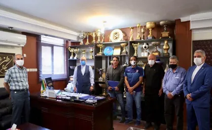 تقدیر باشگاه استقلال از بیانی +عکس