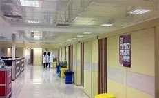 ریزش سقف بیمارستان ۵ آذر گرگان / بیماران حادثه دیده به سایر مراکز درمانی منتقل شدند