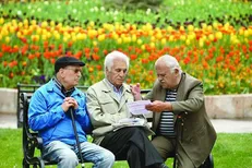 جزئیات پرداخت هزینه عائله‌مندی و بیمه بازنشستگان