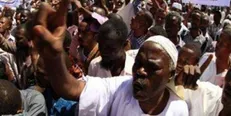 تظاهرات در سودان و آتش زدن مقر حزب حاکم در اعتراض به گرانی