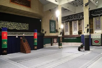 مراسم عزاداری شام غریبان حسینی با حضور رهبر انقلاب برگزار شد