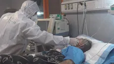 روایت جهادگران کادر درمانی «مسیح دانشوری» روی آنتن + فیلم
