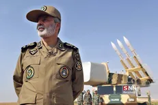 سرلشگر موسوی: برخی تلاش می‌کنند گفتمان سازش را در قالب واژه‌های خاکستری به مردم تحمیل کنند / آمریکا مثل عقرب تا زیر پا له نشود از آزار دست بر نمی‌دارد