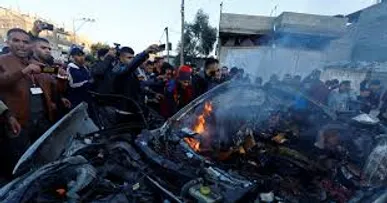 بمباران یک خودرو در نوار غزه شهادت ۳ نفر را در پی داشت
