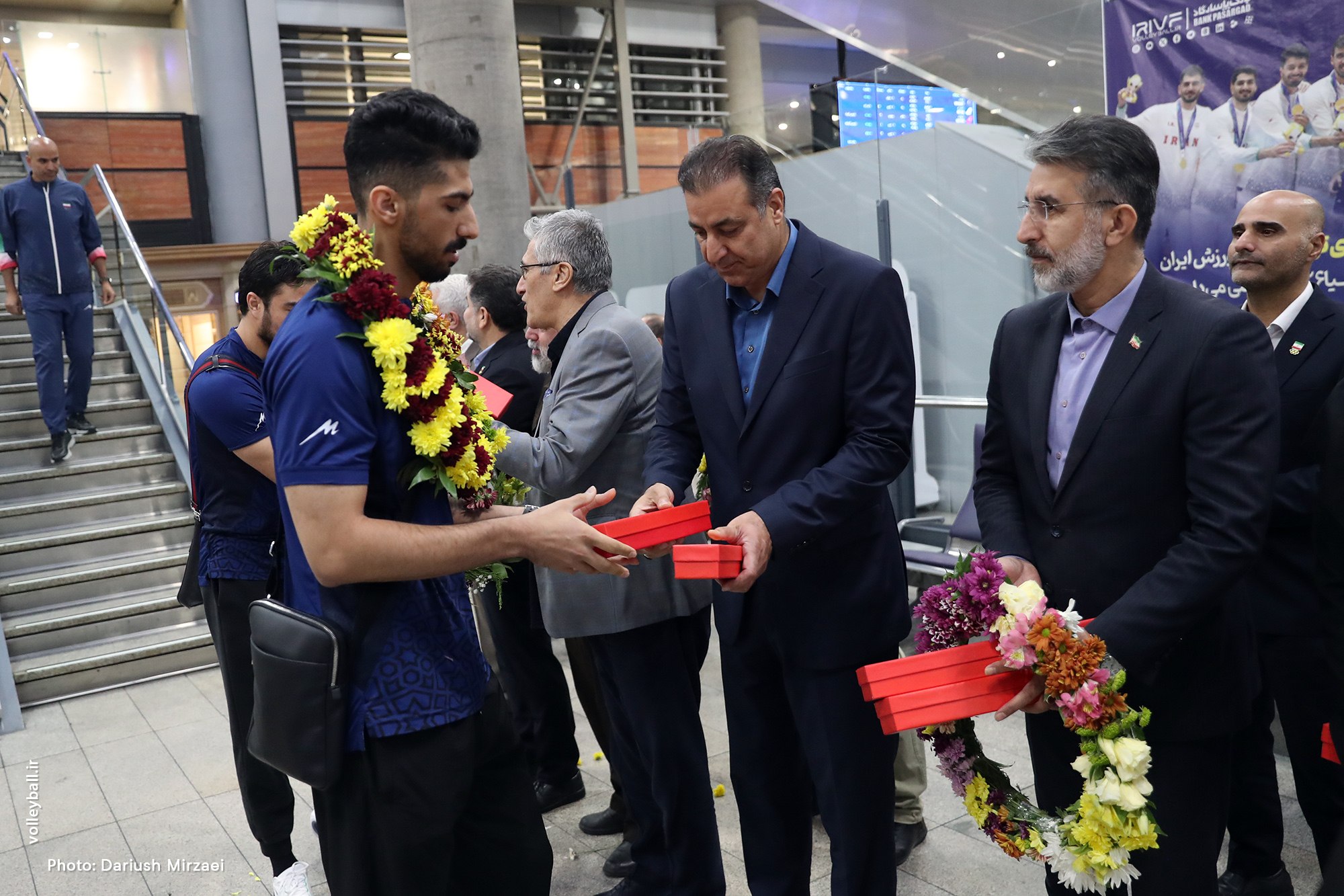 از شکست فوکوئوکا تا فتح ناگویا/ قهرمانان والیبال پس از ۴۶ روز به خانه برگشتند از شکست فوکوئوکا تا فتح ناگویا/ قهرمانان والیبال پس از ۴۶ روز به خانه برگشتند