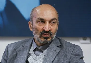 رئیس دانشگاه تهران: شهیدان لاریجانی و خرازی جزو سیاستمداران عاقل کشور و مورد وثوق رهبر شهید بودند + فیلم