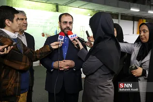 بازدید معاون پارلمانی رئیس جمهور از کارخانه نوآوری آزادی