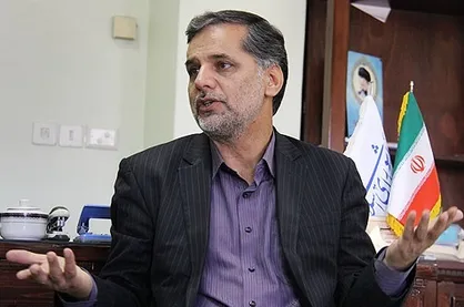 رئیس&zwnj;جمهور فرانسه هفته گذشته قواعد استفاده از فضای مجازی را ابلاغ کرد/ روحانی دموکرات&zwnj;تر از مکرون شده!