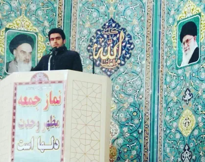 علی ابوالحسنی در نماز جمعه سده لنجان سخنرانی می&zwnj;کند