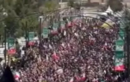تشییع جانسوز ۱۵ شهید یک خانواده در البرز