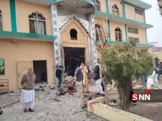 شهادت ۳۱ نفر در انفجار مسجد شیعیان در پاکستان + فیلم