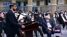 دبیر اتحادیه دانشجویان مستقل: نمایندگان مجلس با امروز و فردا کردن و ترفندهای غیرصادقانه از زیر بار 