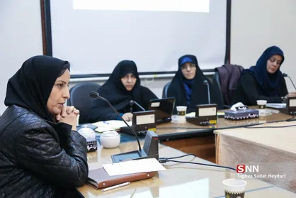 میزگرد نقش و جایگاه زنان در نهادهای تصمیم ساز
