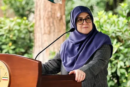 مهاجرانی: پیشنهاد یک هفته&zwnj;ای تعطیلات تابستانی در جلسه دولت بررسی می&zwnj;شود / قیمت گندم فردا اعلام خواهد شد + فیلم