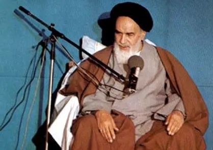 فیلم/ امام خمینی(ره): آمریکا نظامی نمی&zwnj;آورد اینجا، آمریکا نویسنده می&zwnj;آورد