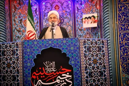 امام جمعه رشت: پرهیز از خوش&zwnj;بینی به دشمن و اهمیت مقاومت