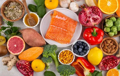 چه مواد غذایی&zwnj;ای به غلبه بر خستگی کمک می&zwnj;کنند؟