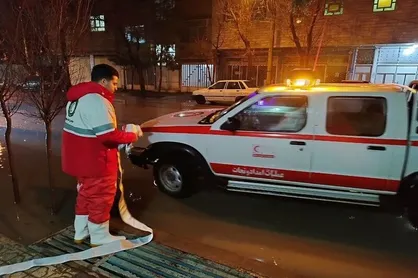 امدادرسانی هلال احمر به ۹۰۰ آسیب دیده سیل در سیستان و بلوچستان