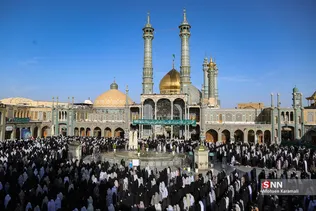 اقامه نماز عید فطر در حرم حضرت معصومه (س)