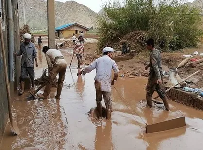 اربعینی&zwnj;ها به امداد سیل زدگان آمدند