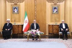 پزشکیان: هدف ما برقراری بهترین روابط با همسایگان است/ با عمان نزدیک ۲.۳ میلیارد دلار روابط تجاری داریم + فیلم