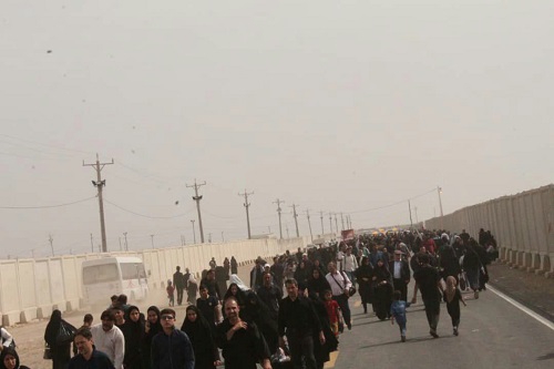 حضور صد نفر از دانشجویان دانشگاه شهید چمران اهواز در مرز چذابه به همت انجمن اسلامی این دانشگاه
