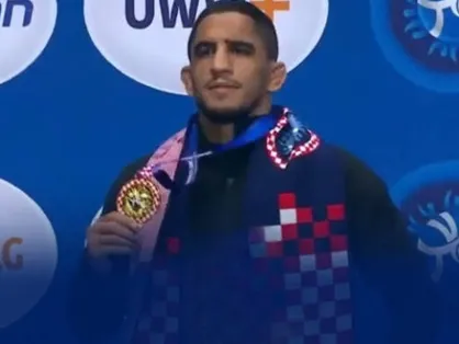 رحمان عموزاد با شایستگی و مقتدرانه به مدال طلا رسید و پرچم ایران را در آوردگاه زاگرب بالا برد
