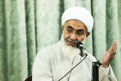 افشاء زمین خواری مسئولان سابق قضائی در هفت سنگان توسط امام جمعه قزوین